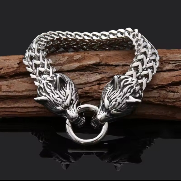 Silver Lion Head Bracelet - Picture 8 of 9